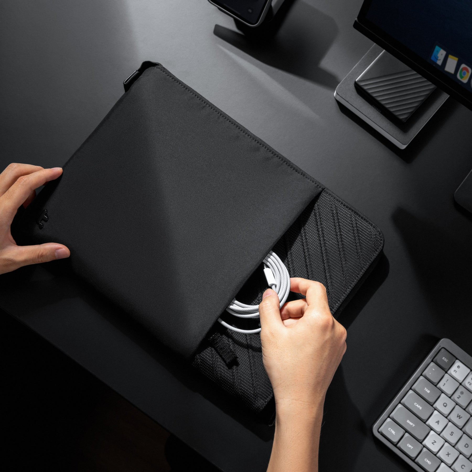 Voyage-A10 Laptop Sleeve for 13-16 inch MacBook Air/Pro
