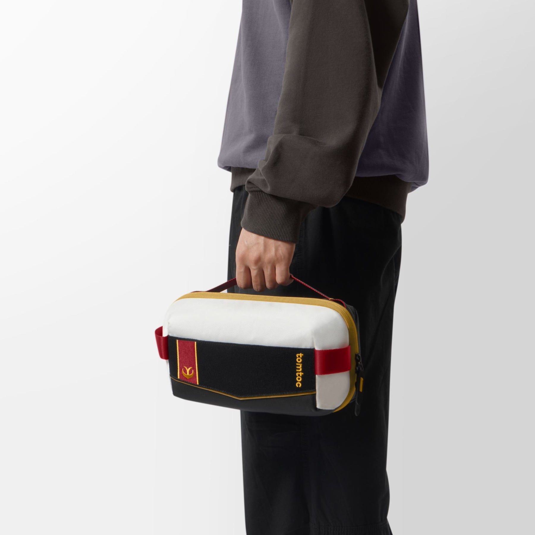 MHRS-A05 Royal Order Accessory Bag