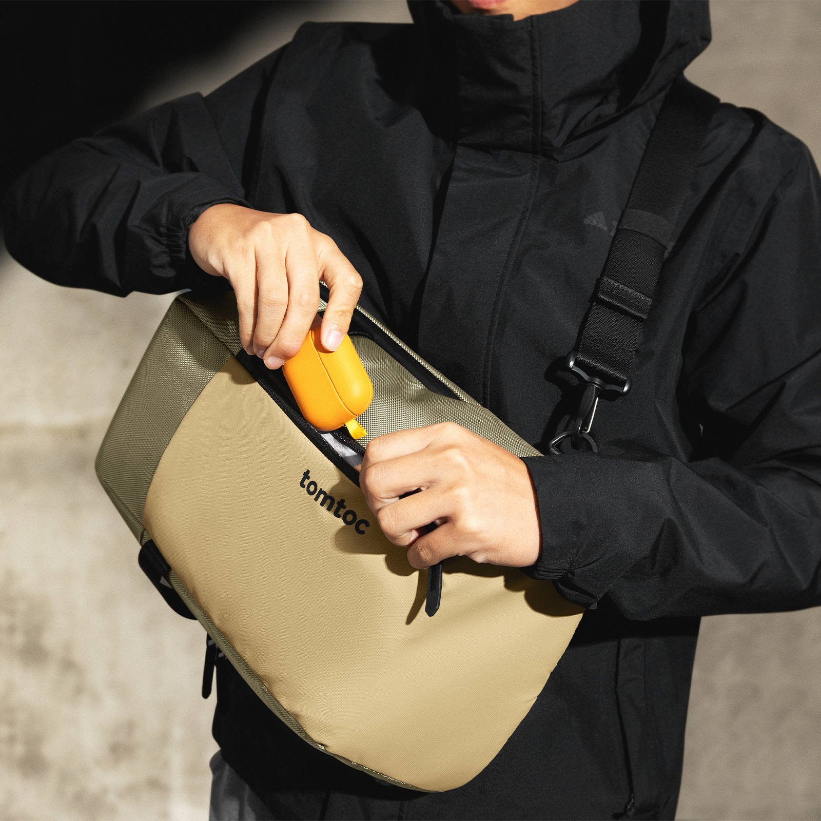 Navigator-T24 Sling Bag S