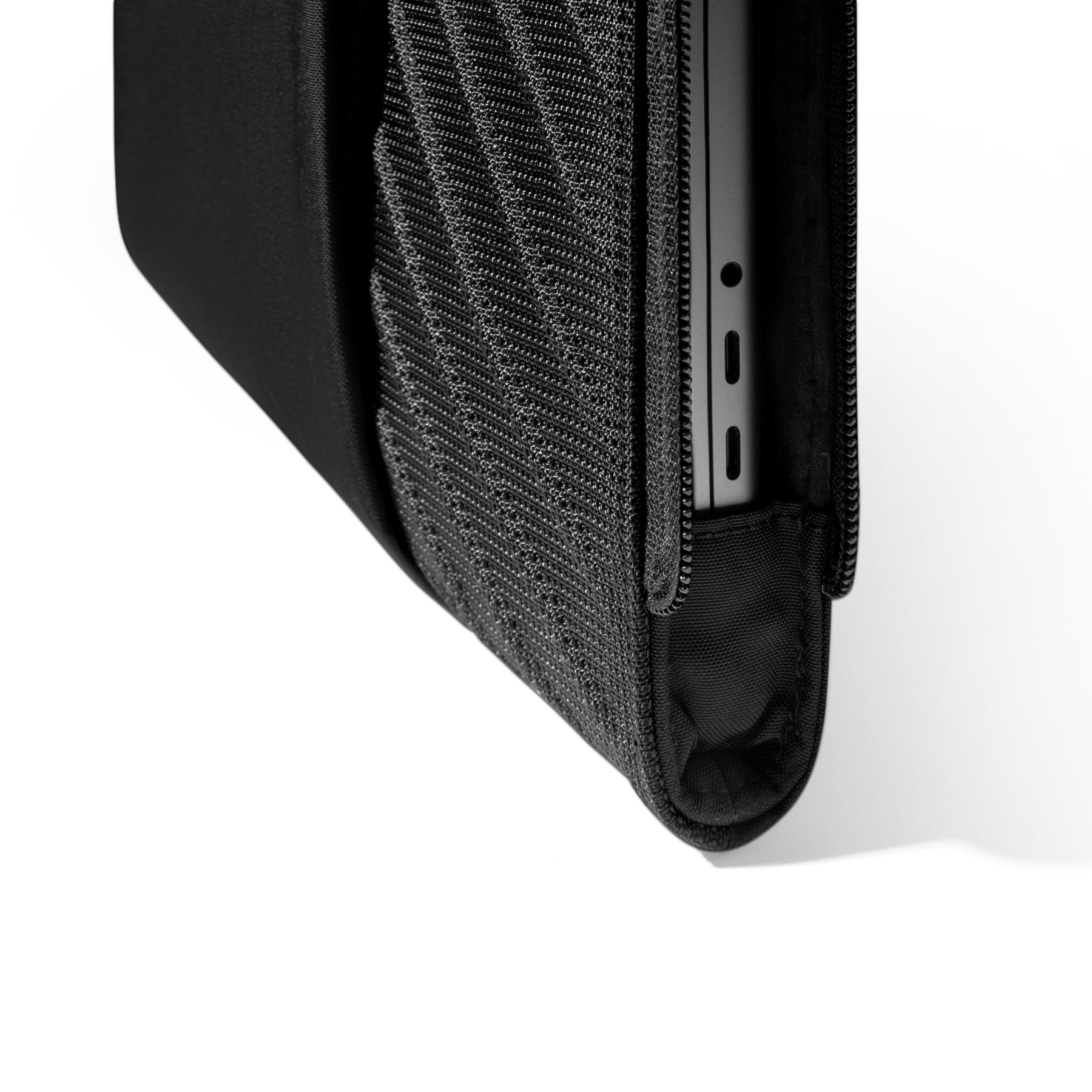 Voyage-A10 Laptop Sleeve for 13-16 inch MacBook Air/Pro