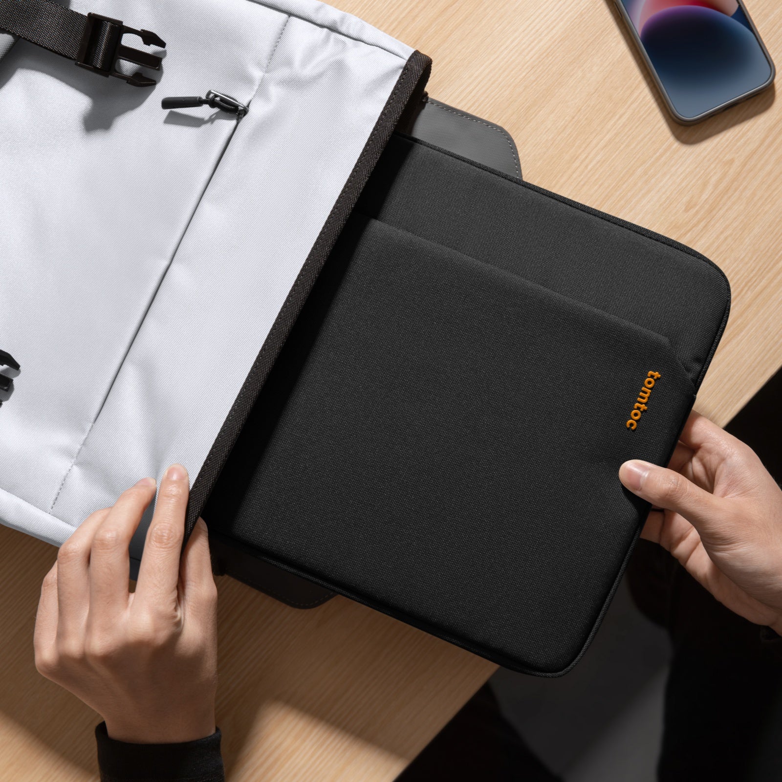 Light-A18 Laptop Sleeve for 13 inch MacBook Air/Pro