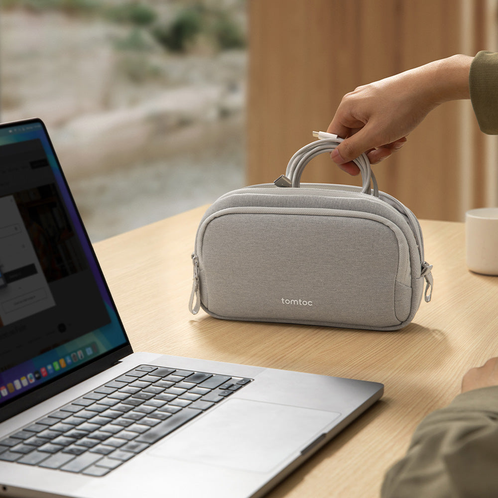 Light-T12 Electronic Accessory Pouch M