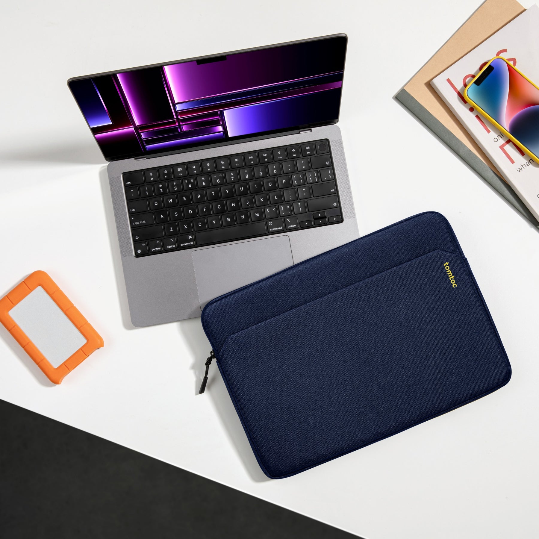 Light-A18 Laptop Sleeve for 13 inch MacBook Air/Pro