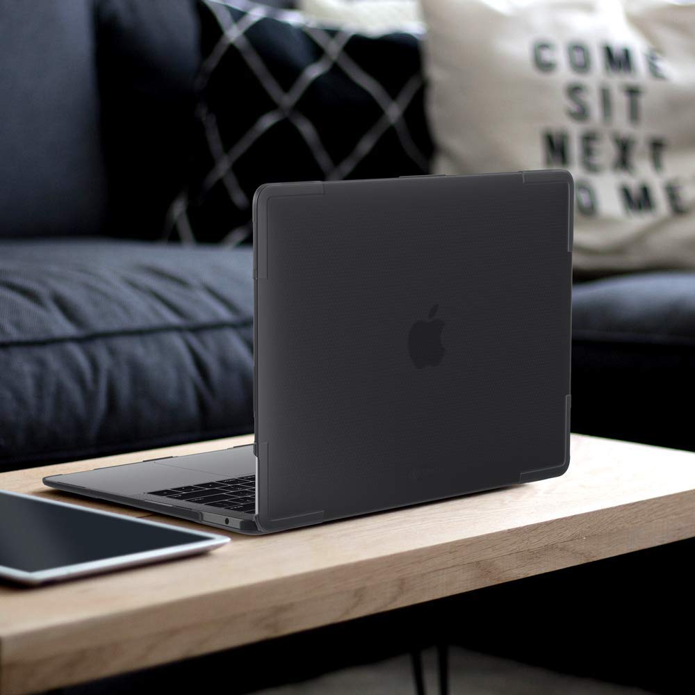 B03 MacBook Air Hardshell Case | Black