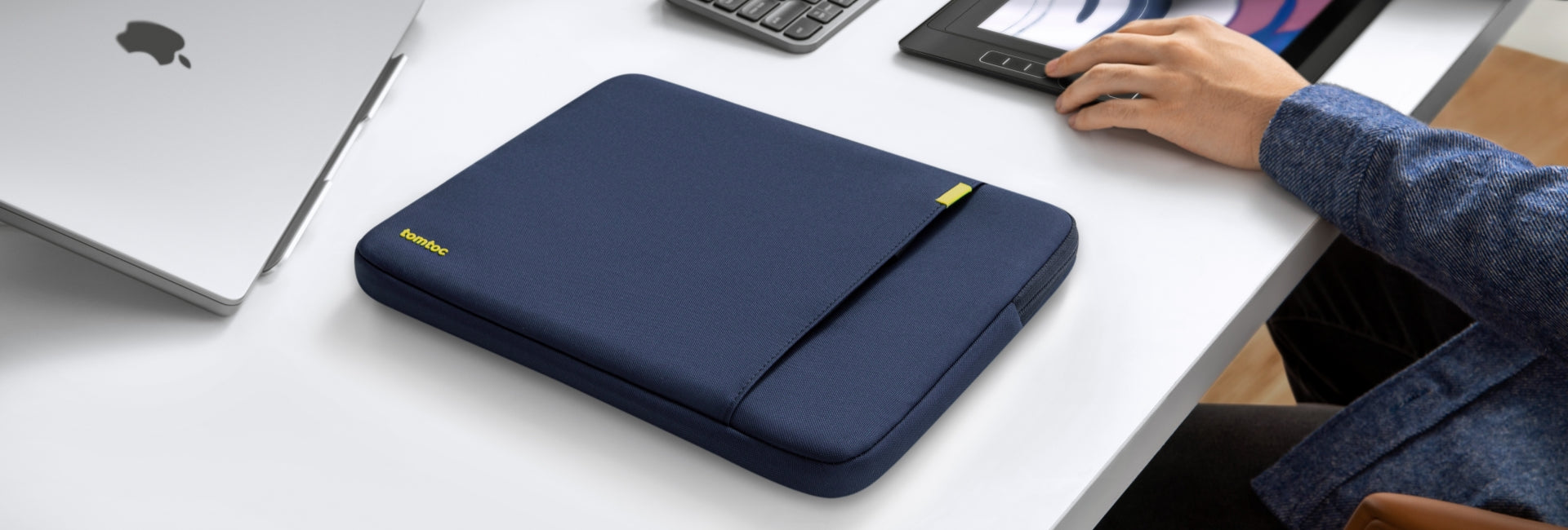16-inch Laptop Sleeves | Bags