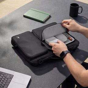 Defender-A42 Premium Laptop Shoulder Bag for 16 inch MacBook Pro