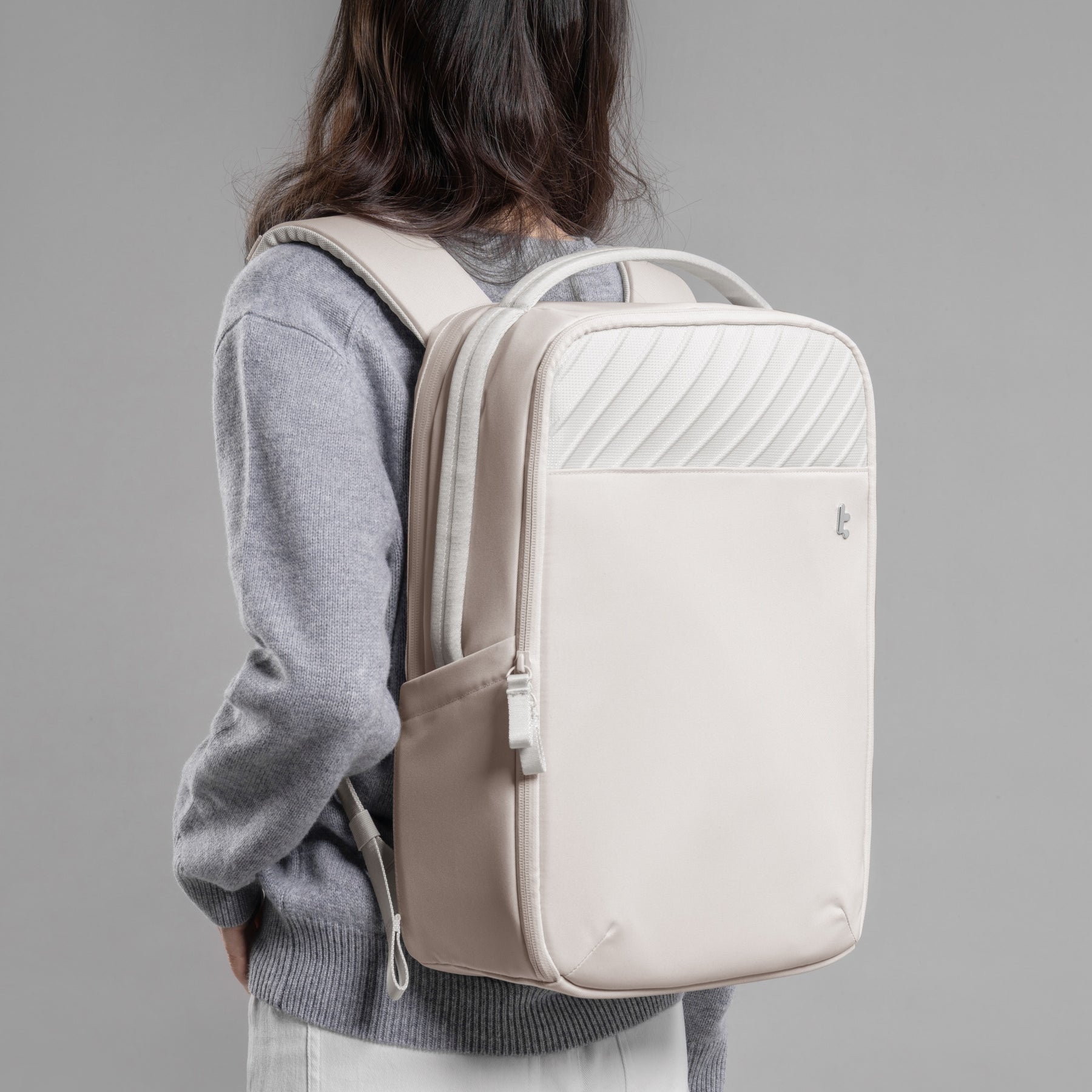 Voyage-T50 Laptop Backpack 20L | White