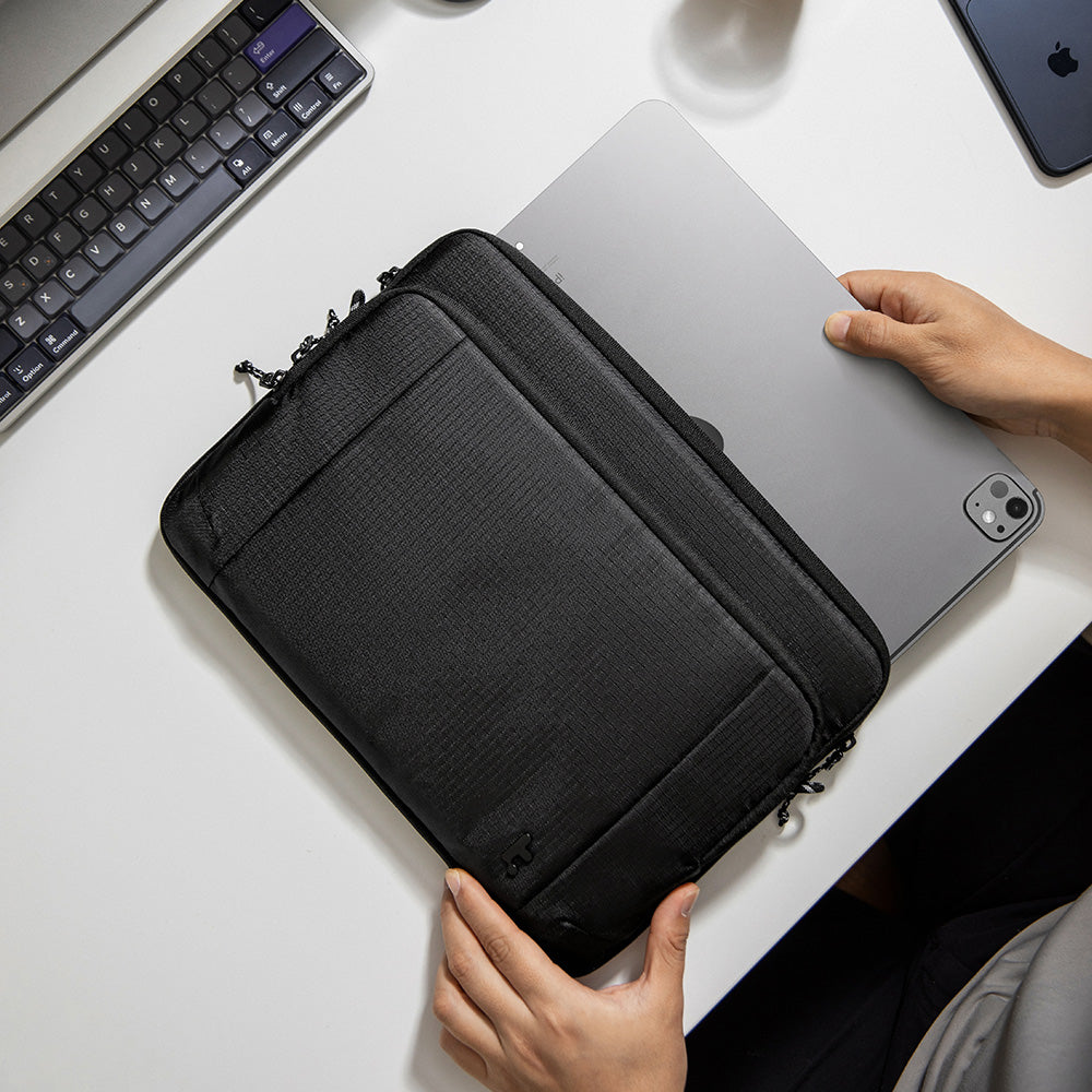 Essence-B34 Protective Tablet Sleeve for 13 inch iPad Air/Pro