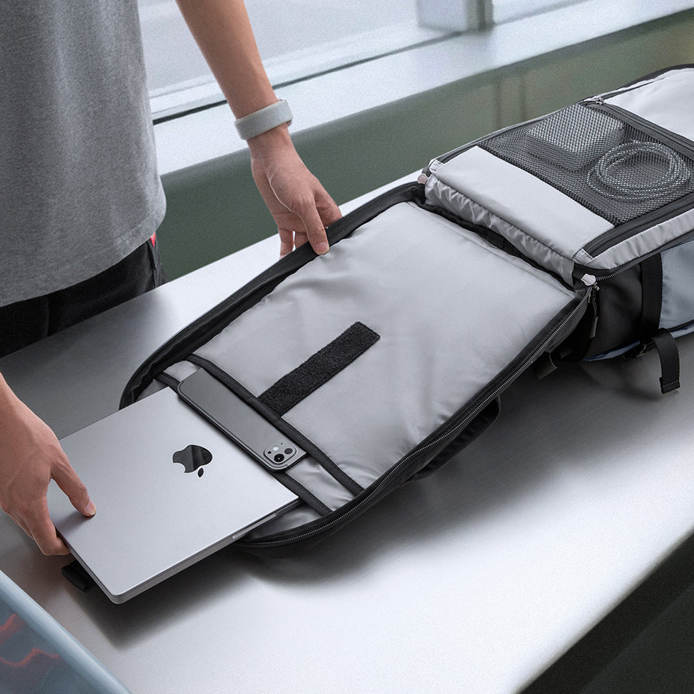 Navigator-T66 Lite Travel Laptop Backpack 28L