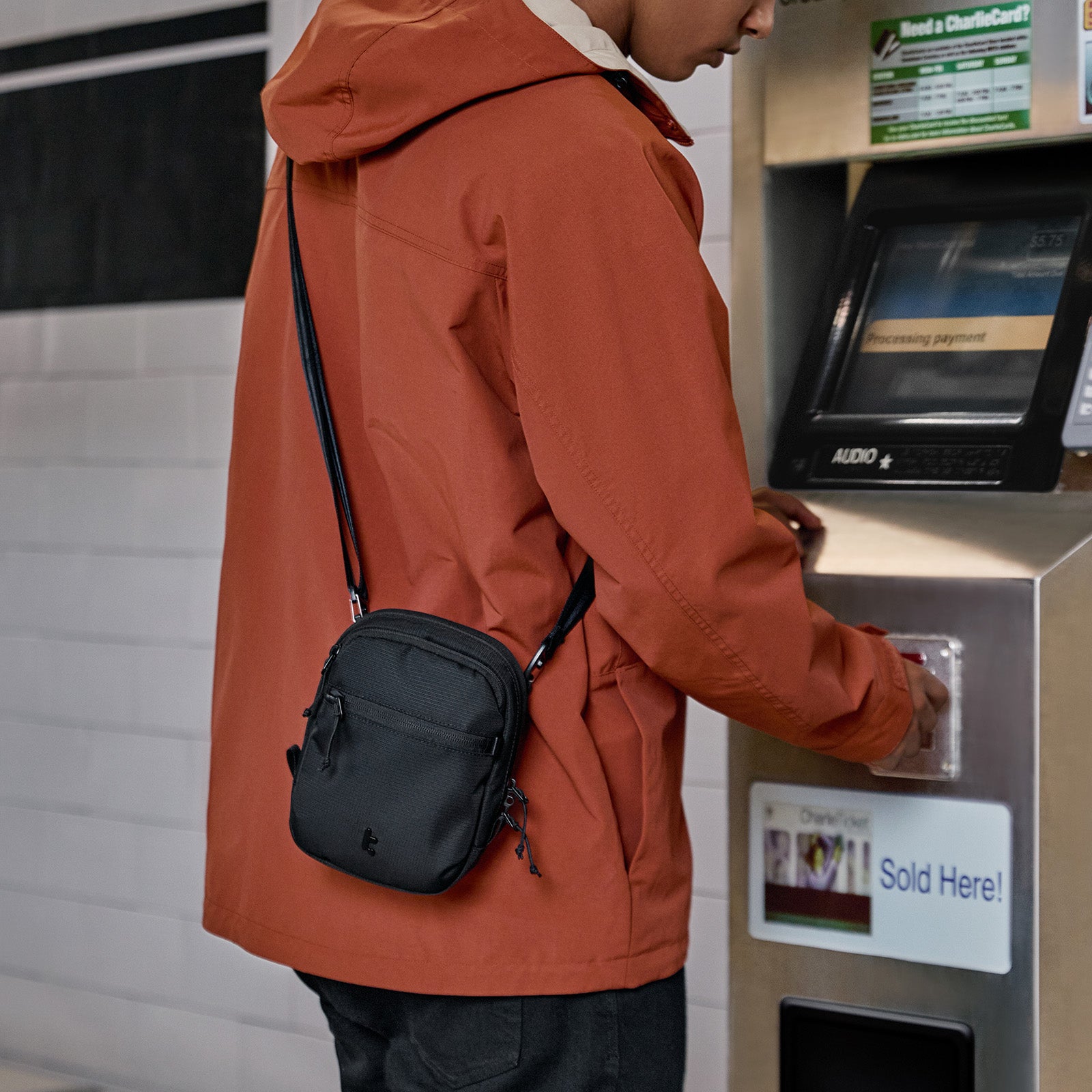 アクセサリー ta_a@ RFID Crossbody Bag with Lockable Zipper - tomtoc Aviator-T37