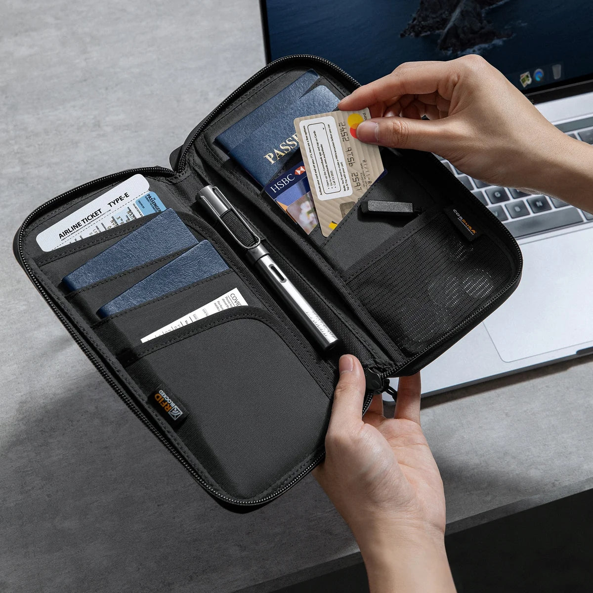 Flight-Ready Travel Set