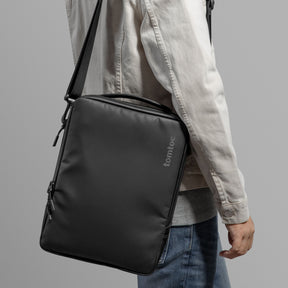 DefenderACE-A04 Laptop Shoulder Bag for 14 inch MacBook Pro