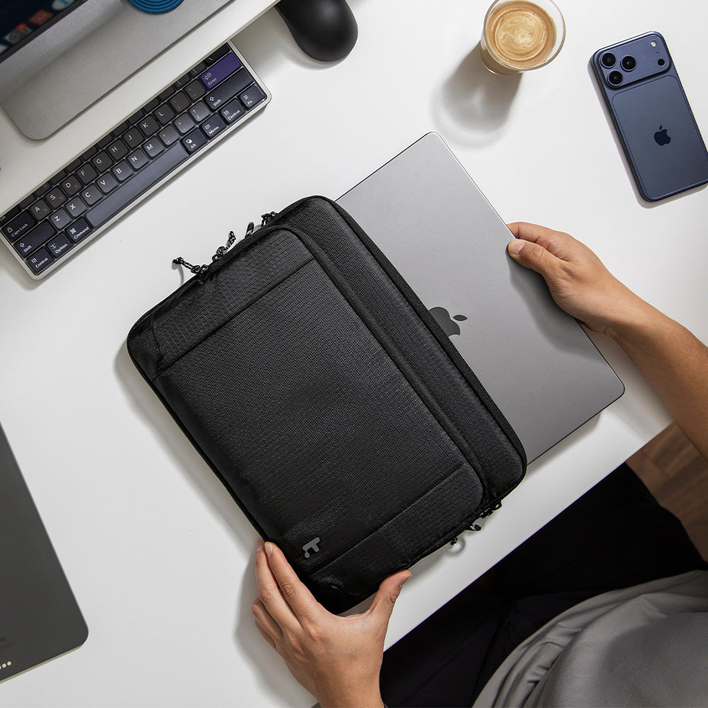 tomtoc Essence-A34 Laptop Bag for 14-inch MacBook Pro M5
