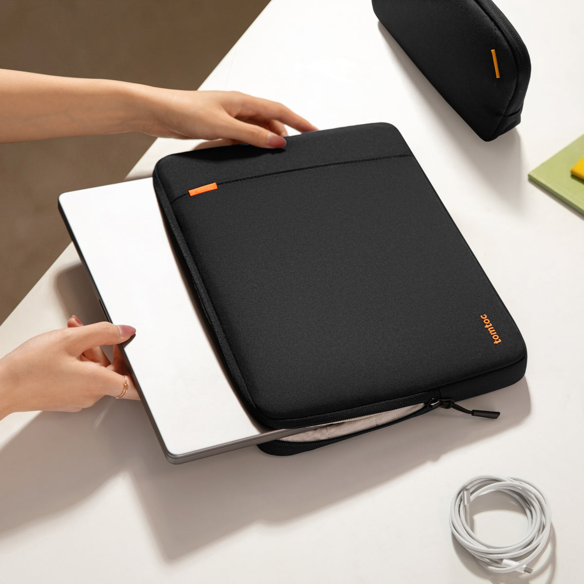 Defender-A13 Laptop Sleeve Kit For 14 inch MacBook Pro