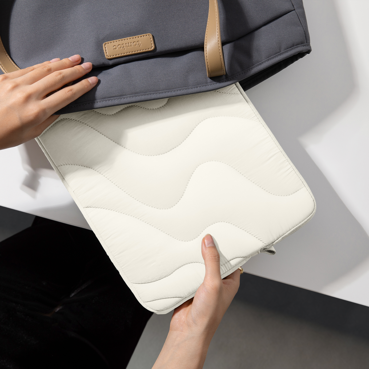 Terra-A27 Laptop Sleeve for 14 inch MacBook Pro