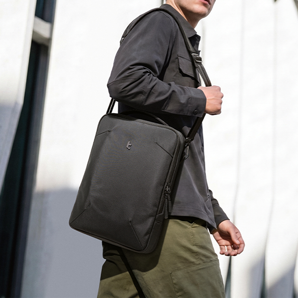UrbanEX-A04 Laptop Shoulder Bag for 13.5-16.2 inch Laptop