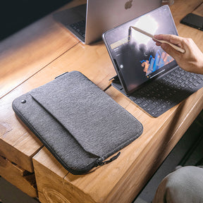 Light-B18 Tablet Sleeve for 11" New iPad Pro | Gray