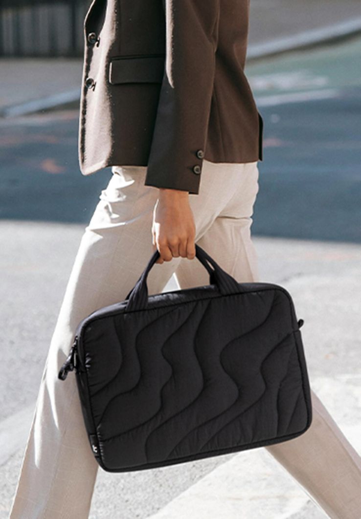 Terra briefcase in black