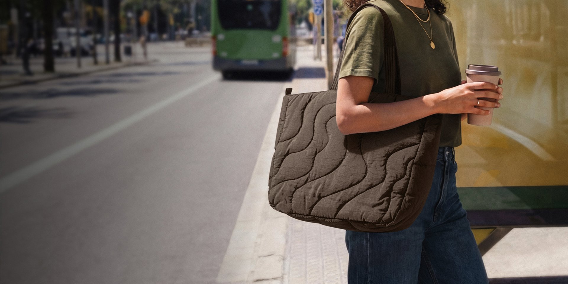 Terra - T38 Puffy Laptop Tote Bag (10L-17.5L), Borned to Flow with You